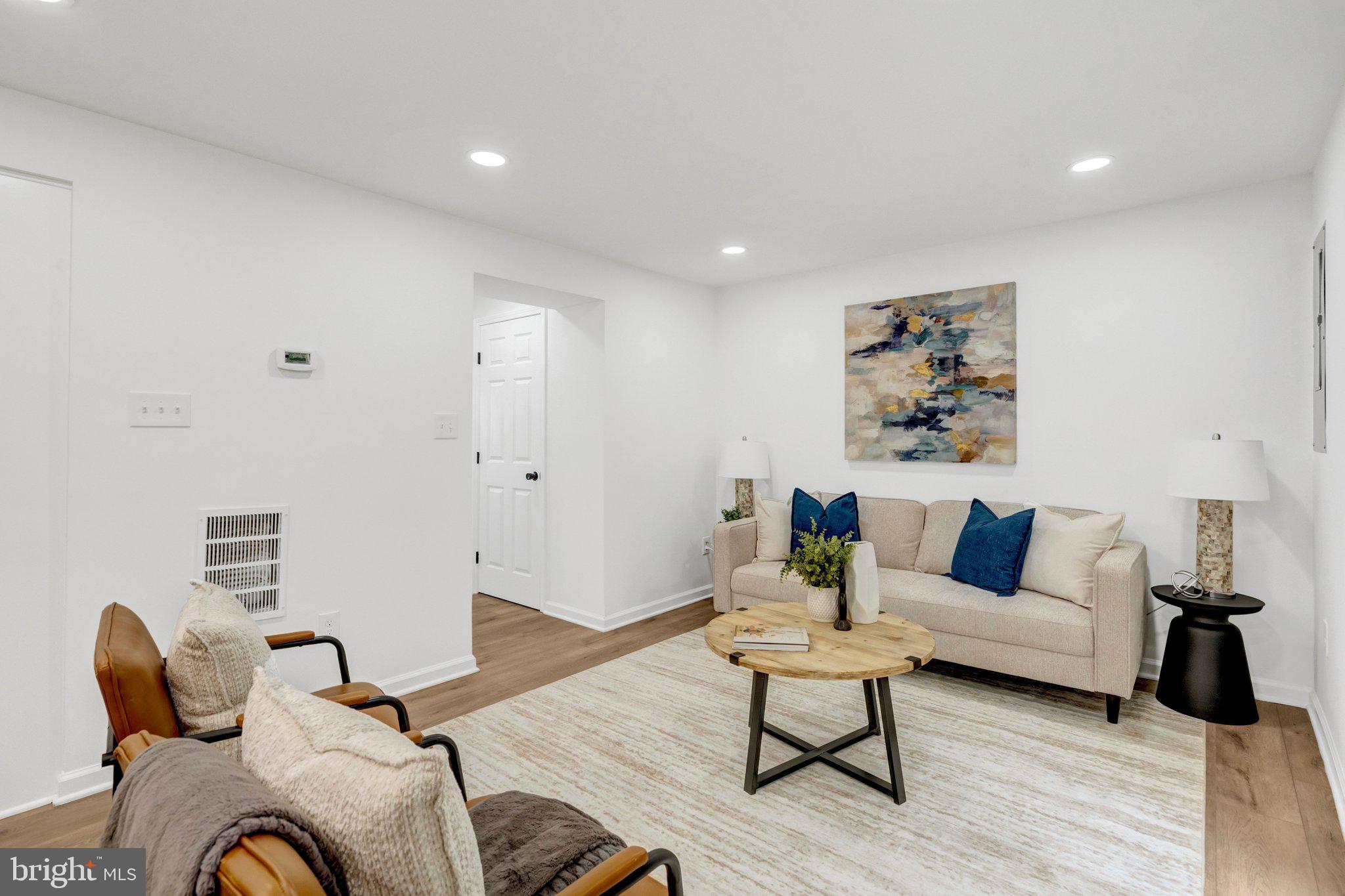 Search Homes 4 8079 STEEPLE CHASE COURT