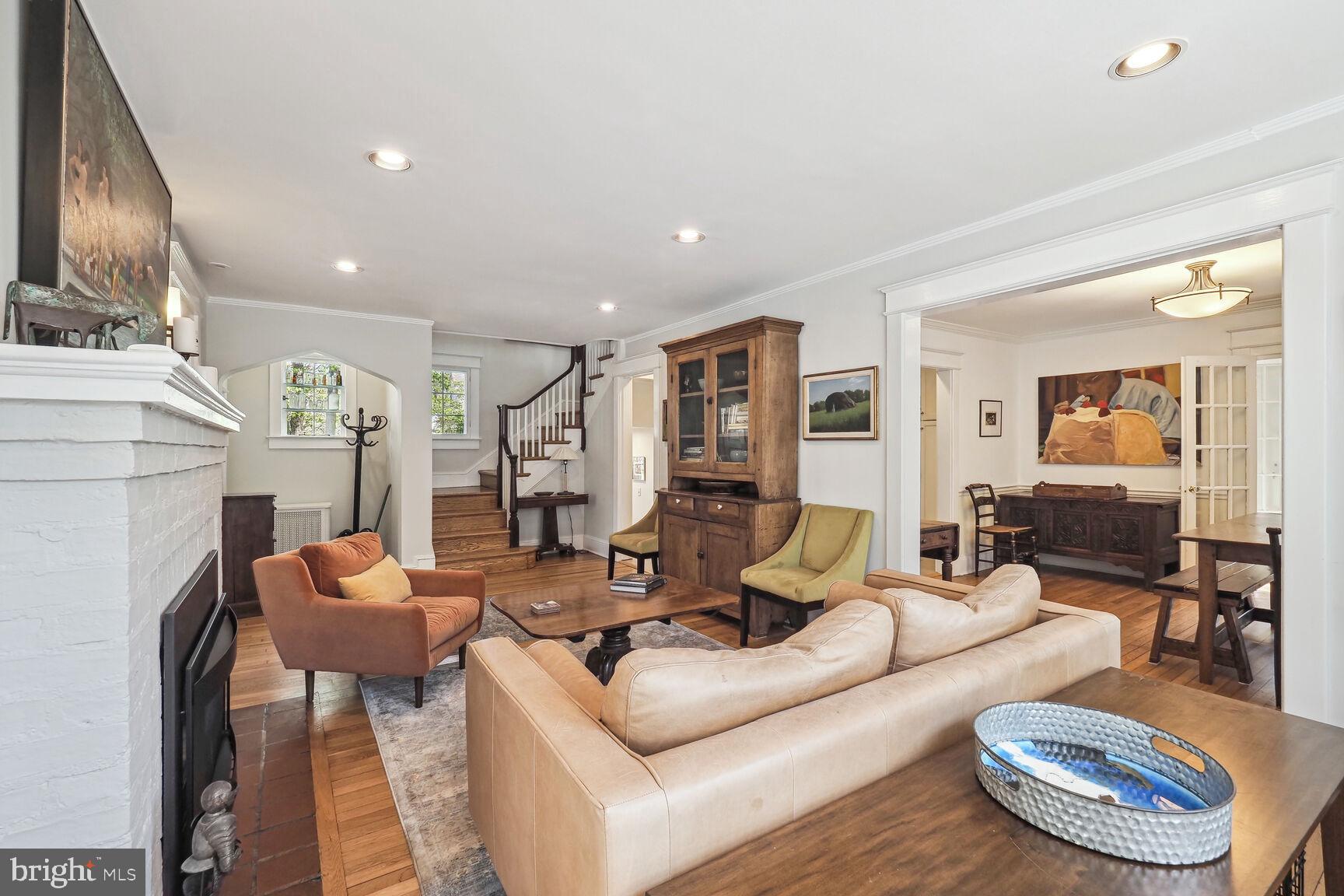 CHEVY CHASE - Residential