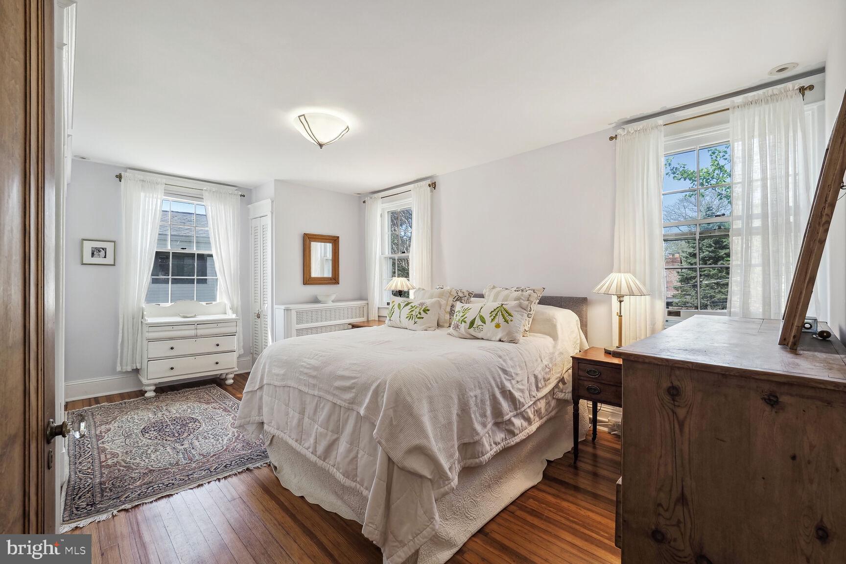 CHEVY CHASE - Residential