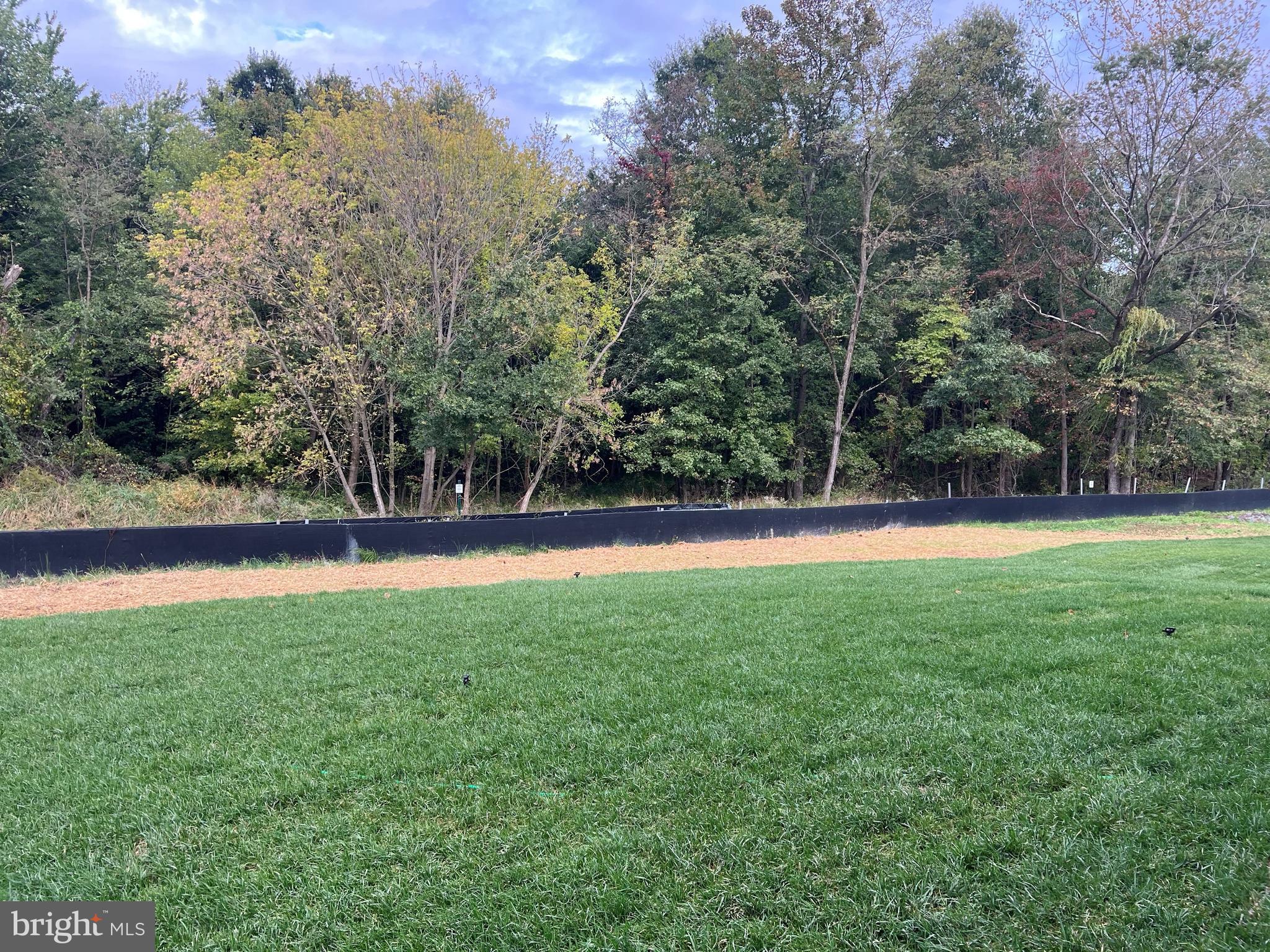 CREEKSIDE ESTATES - Residential