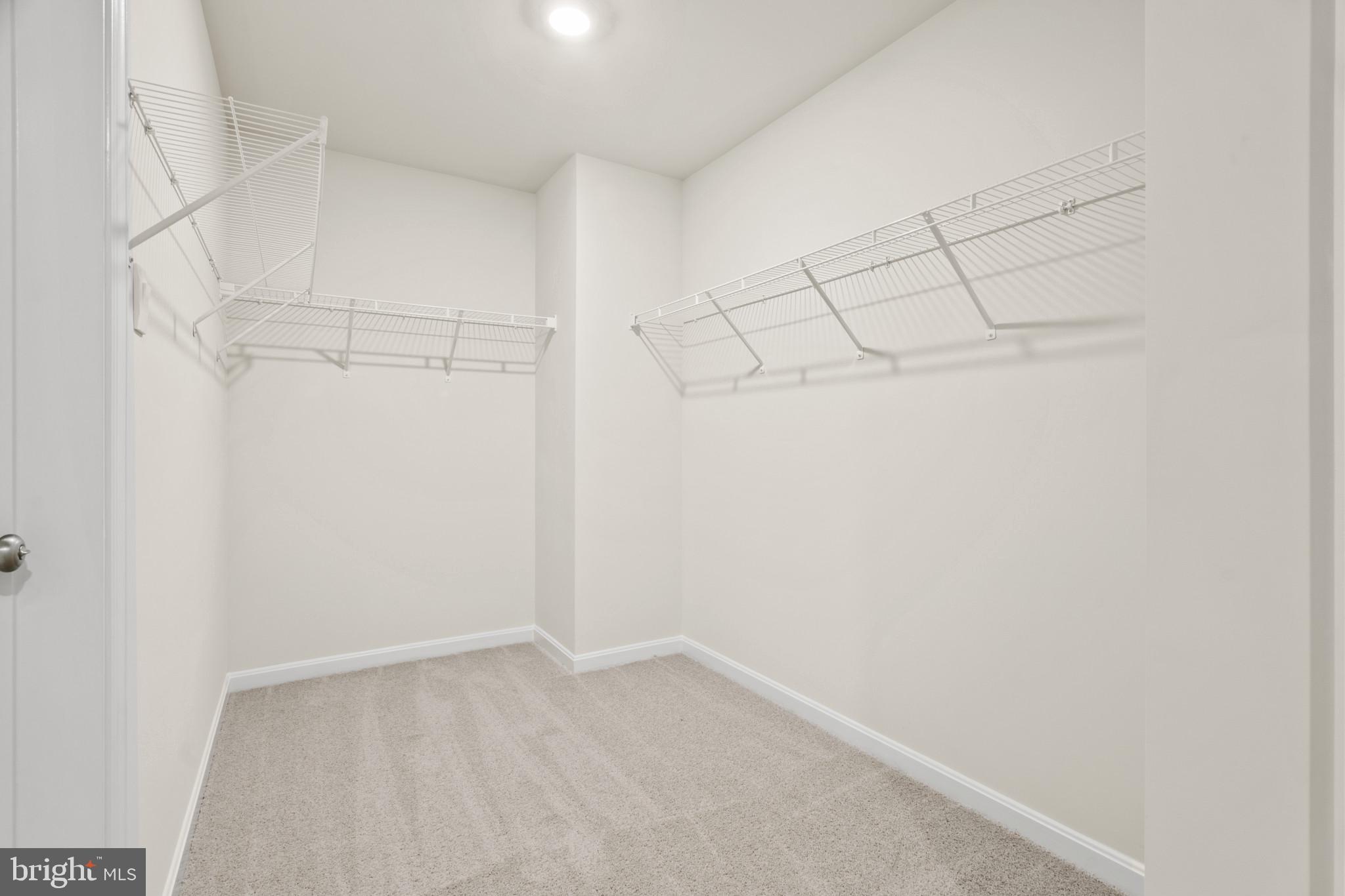 CREEKSIDE ESTATES - Residential