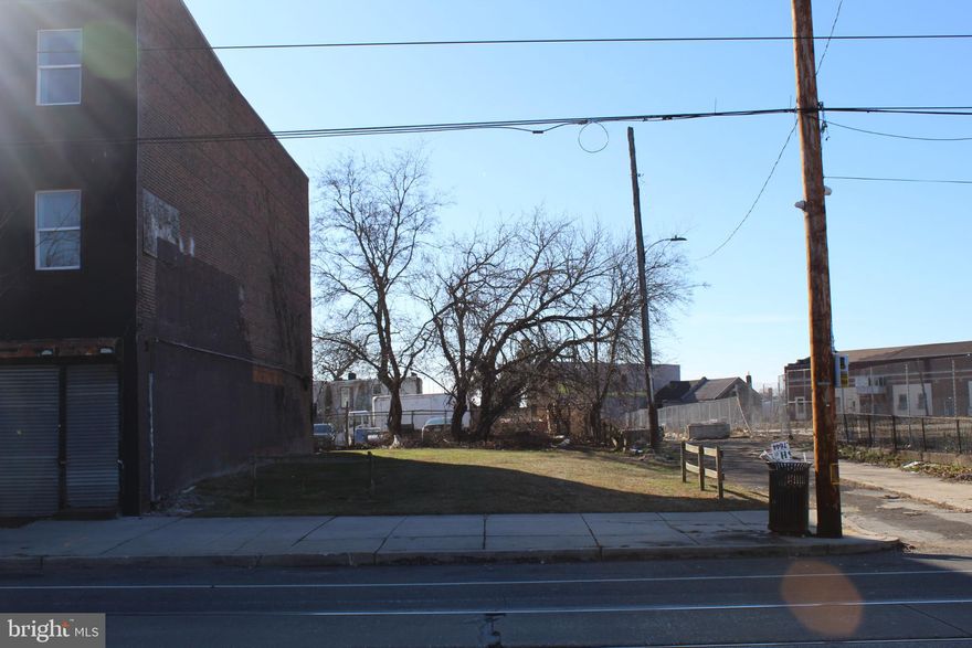 Attention Investors and developers, Zoned CMX-2.  Many possibilities. No guarantees on zoning approvals. Buyer is responsible for all zoning applications/variances and requests.