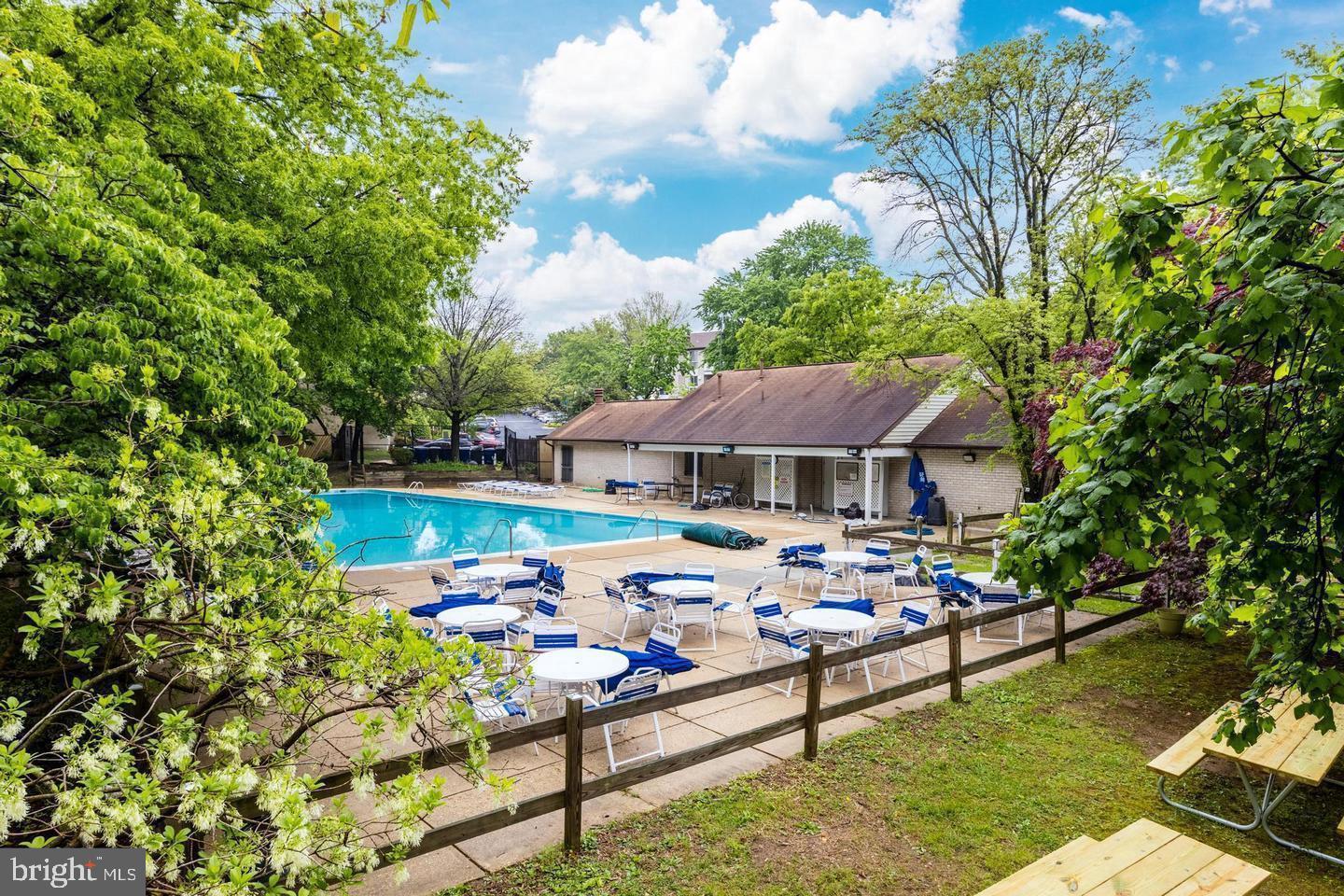 VALLEY PARK CONDOMINIUMS - Residential Lease