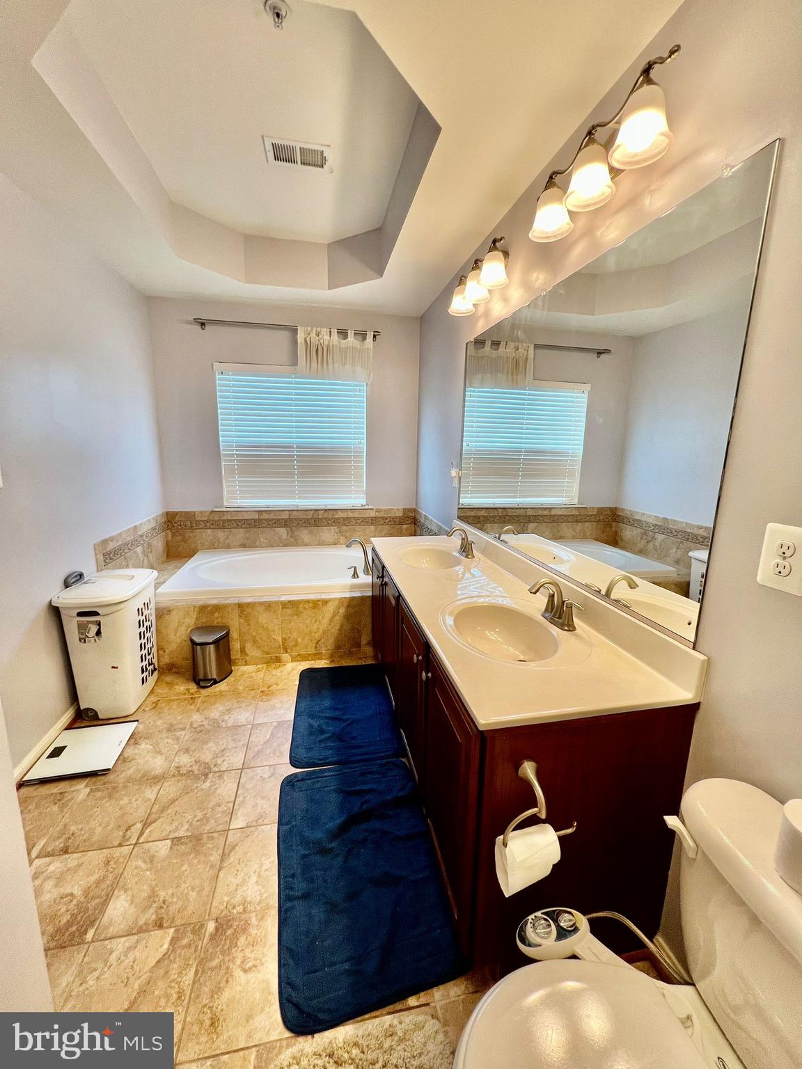 ARORA HILLS - Residential Lease