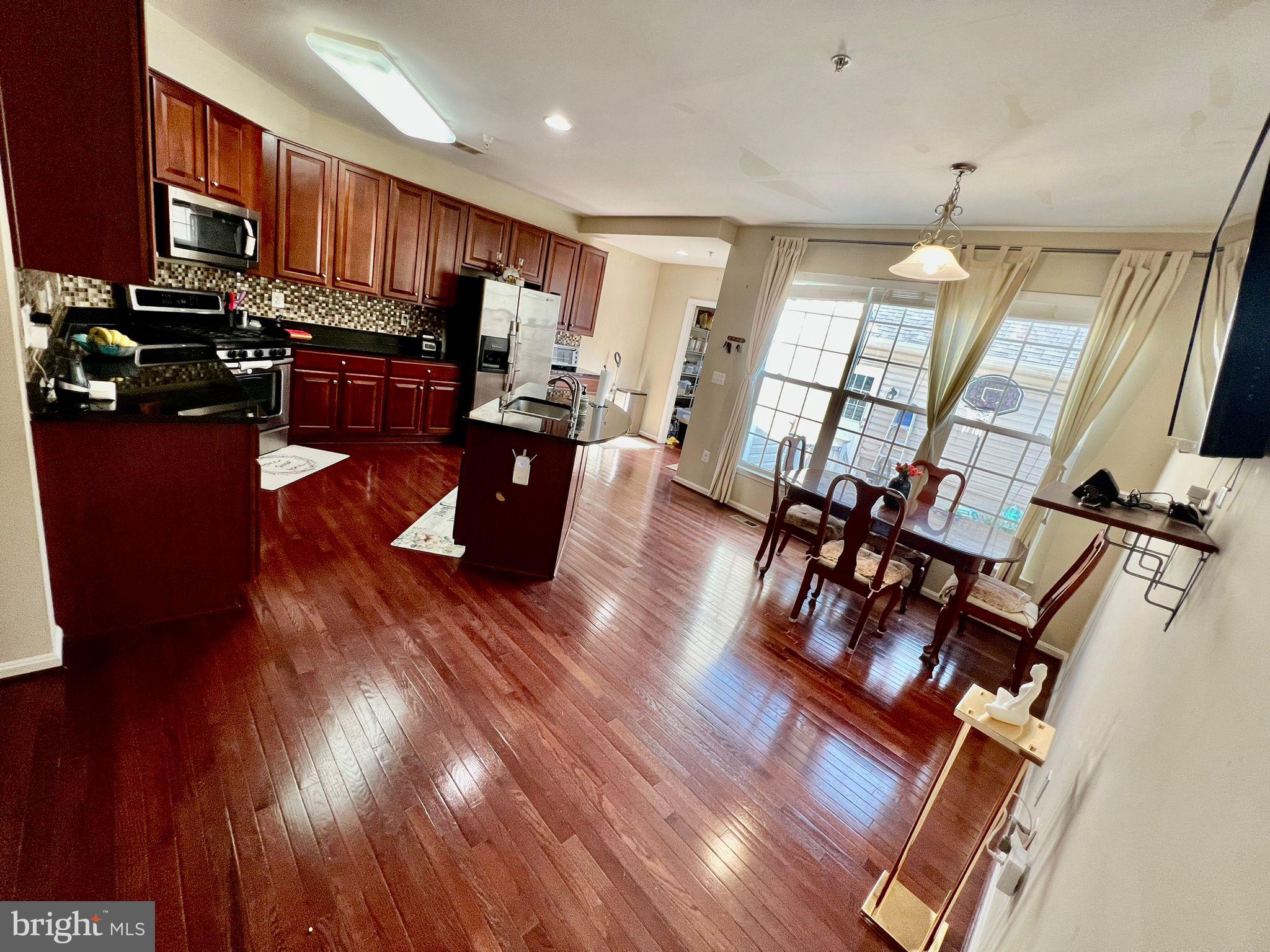 ARORA HILLS - Residential Lease