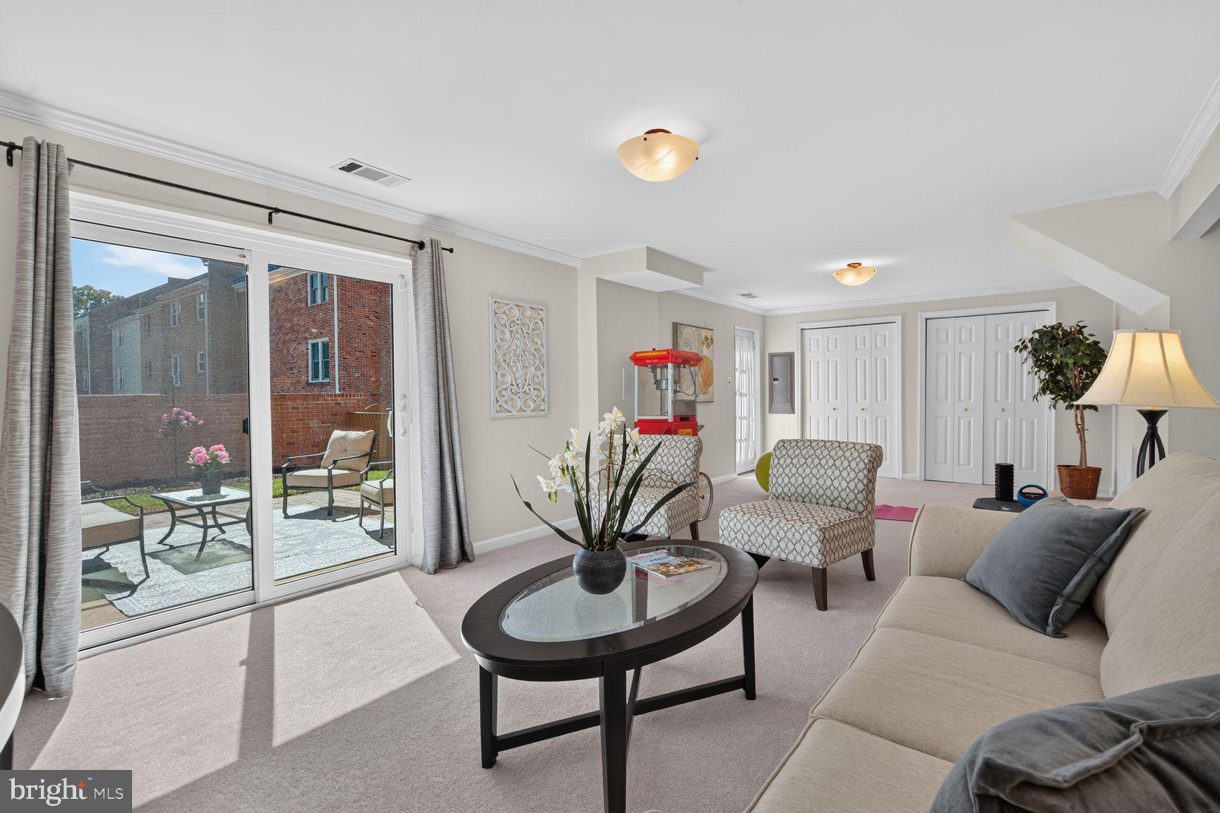 8449 LAKINHURST LANE