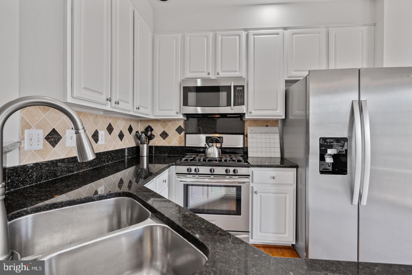 COMPTON VILLAGE - Residential Lease