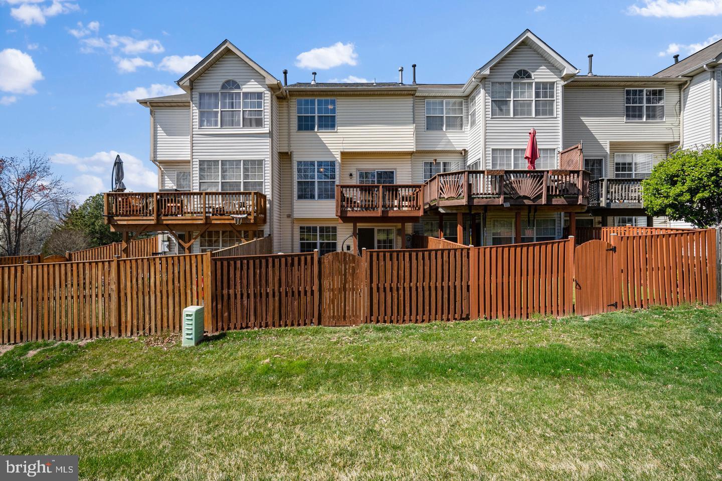 COMPTON VILLAGE - Residential Lease