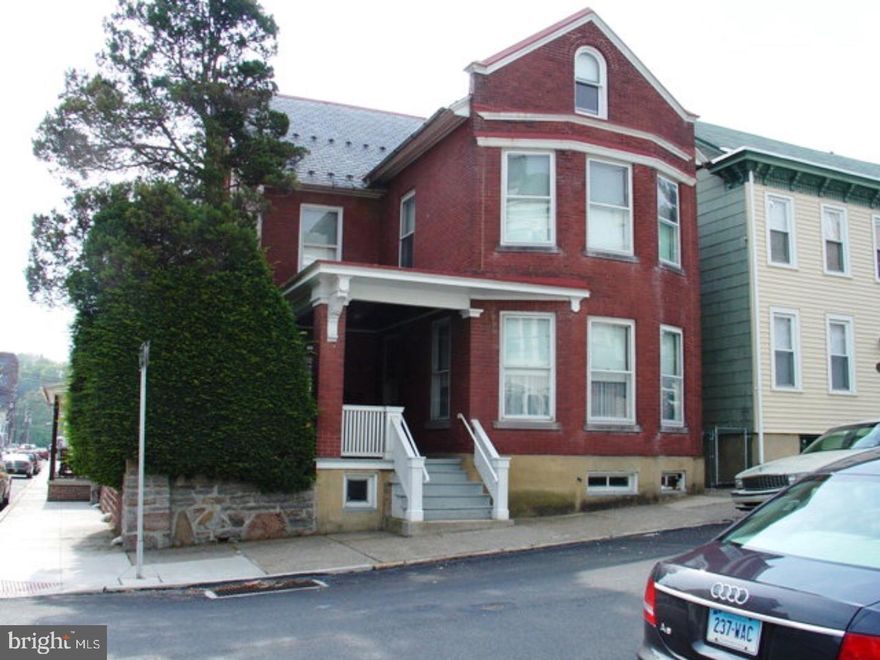 Brick single with early 20th century charm. Beautiful oak woodwork and stained & beveled glass. Plenty of storage between basement & attic. Large kitchen w/oak butler's pantry. Also included is parcel #52-02-0890.001 with detached 1 car garage. Mailing Address Continued: Minersville Color: Brick Amp: 100