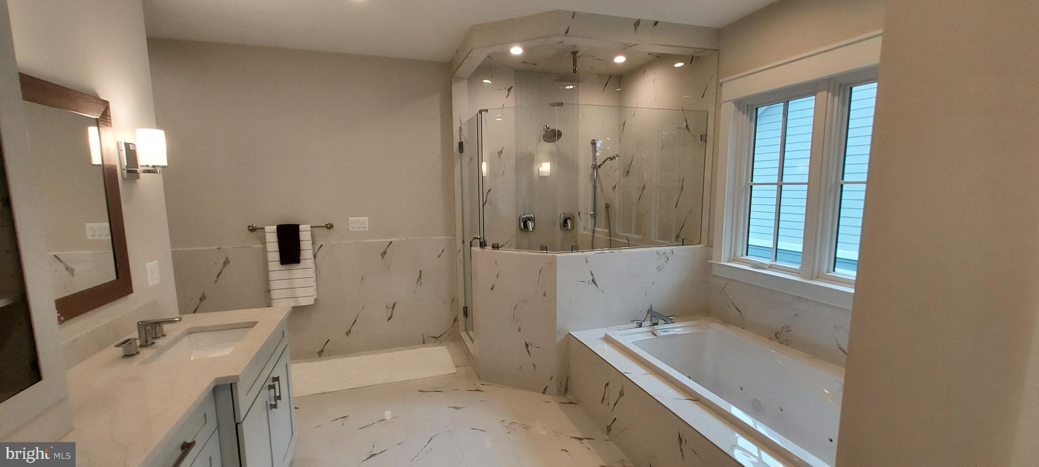 LEXINGTON HEIGHTS - Residential