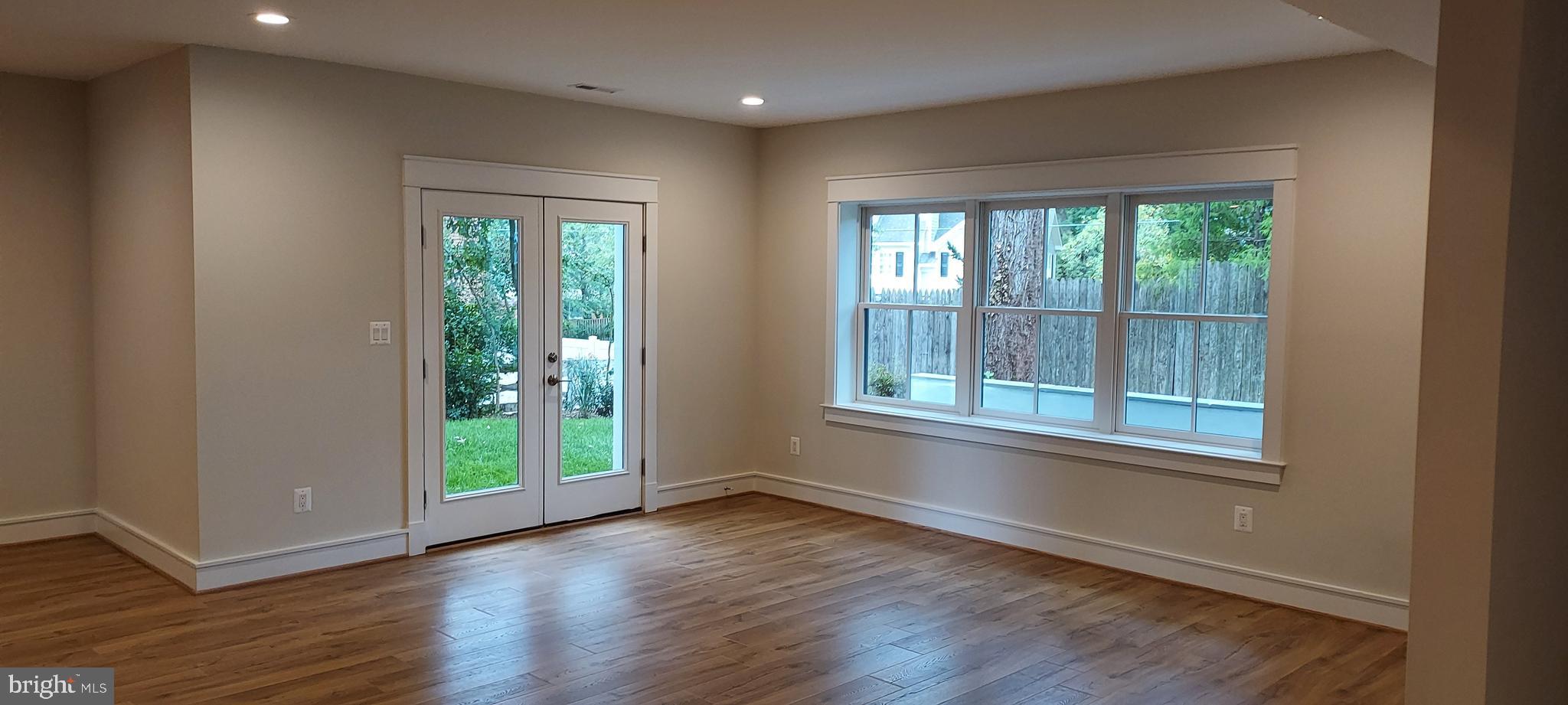 LEXINGTON HEIGHTS - Residential