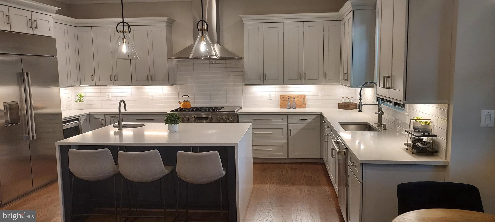 LEXINGTON HEIGHTS - Residential