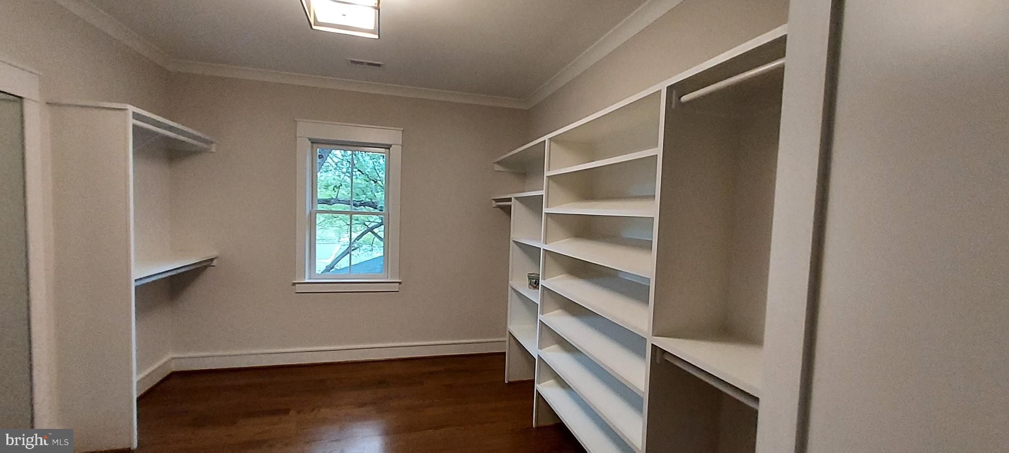 LEXINGTON HEIGHTS - Residential