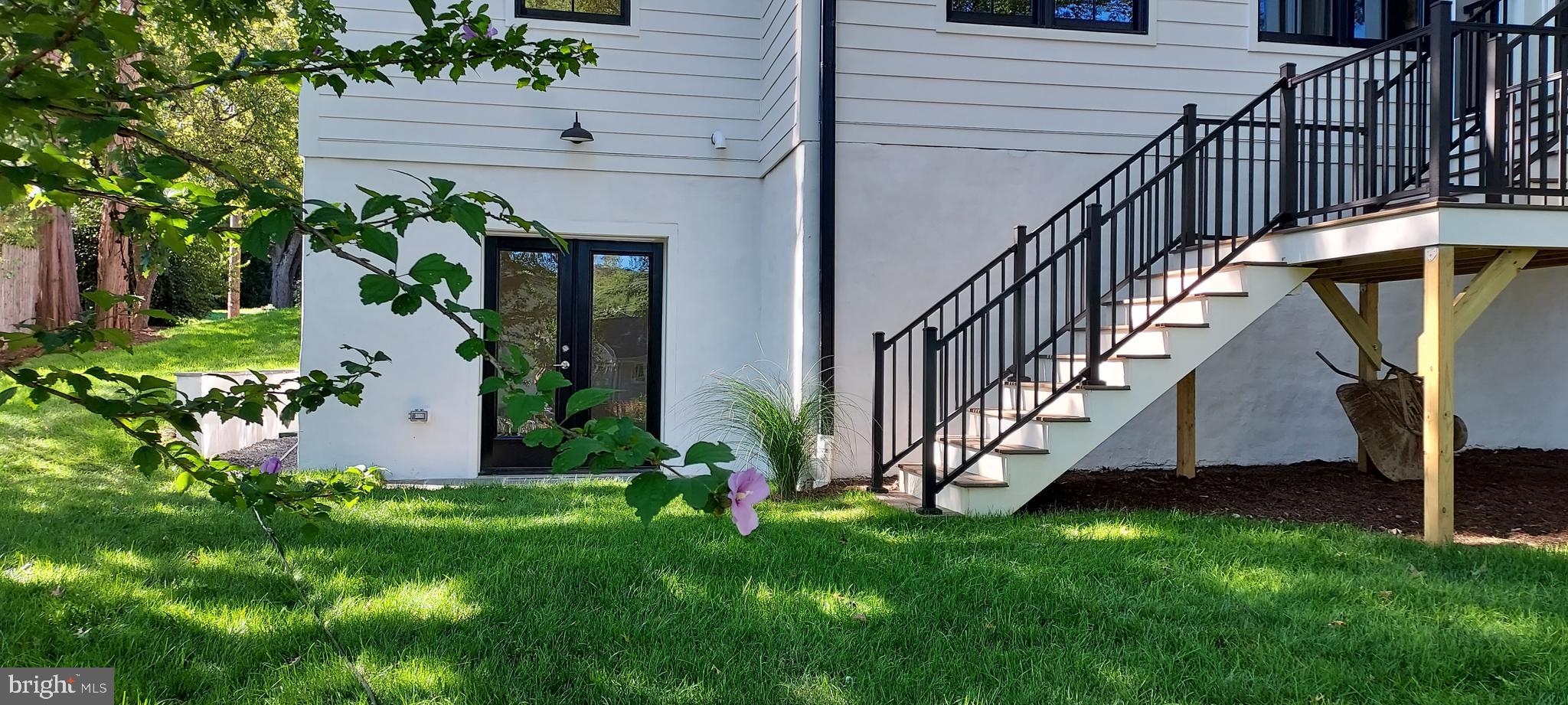 LEXINGTON HEIGHTS - Residential