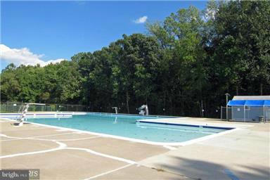 WILLIAMSTOWN - Residential