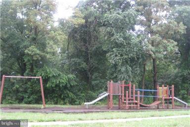 WILLIAMSTOWN - Residential