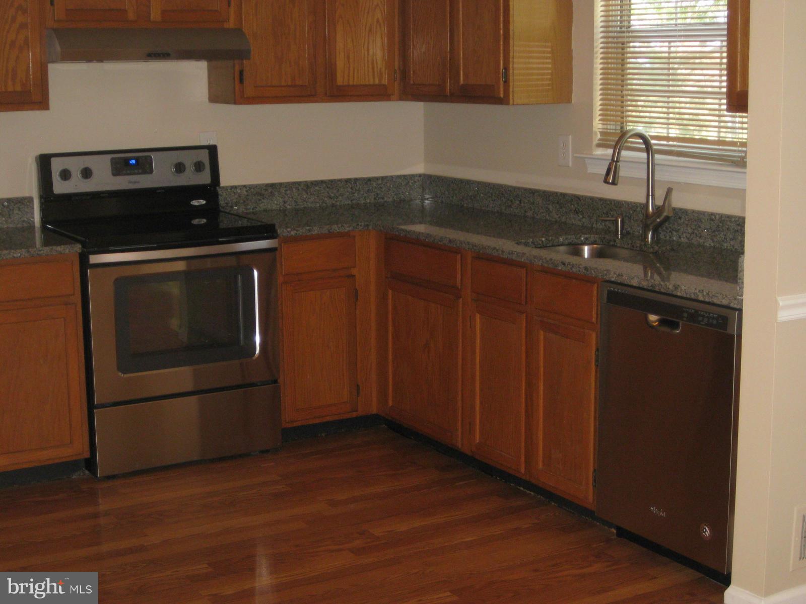 WILLIAMSTOWN - Residential