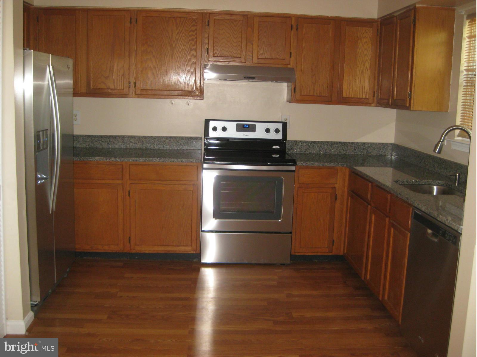 WILLIAMSTOWN - Residential