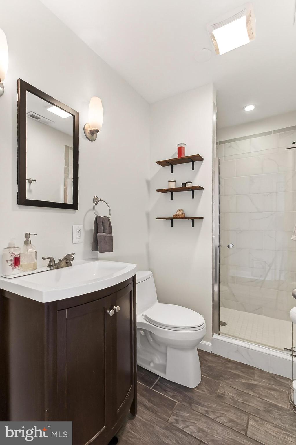 WEST LAWN - Residential