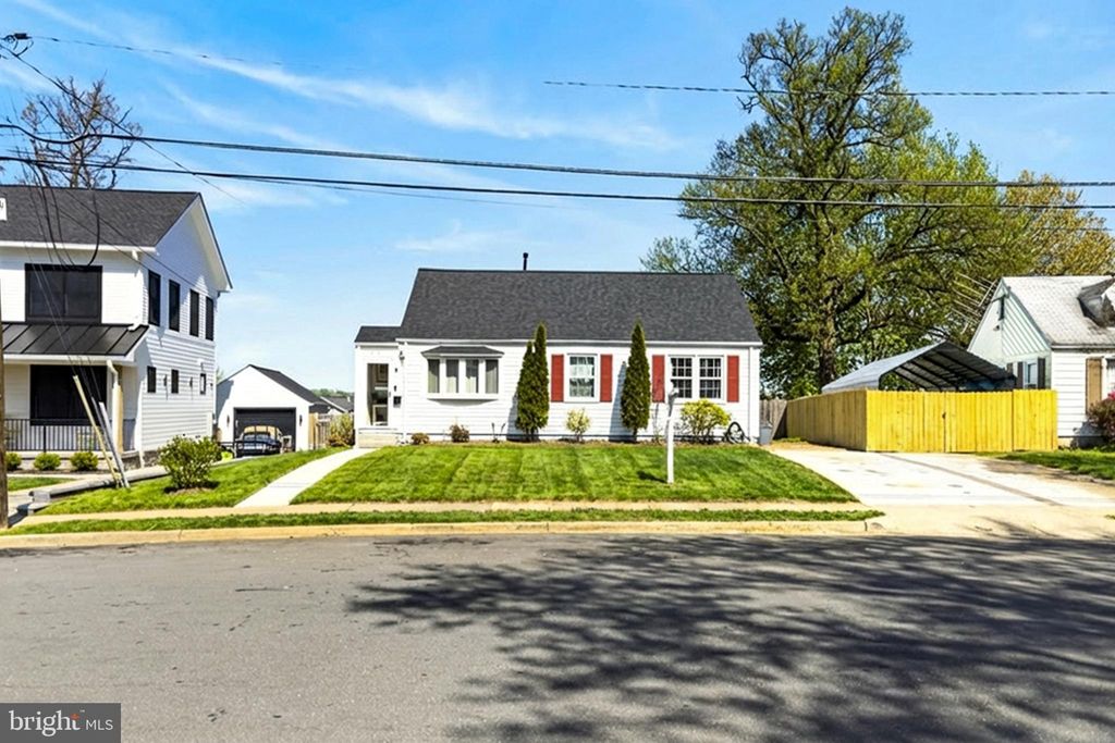 Photo of 3121 Westley Road, FALLS CHURCH, VA 22042 (MLS # VAFX2294296)