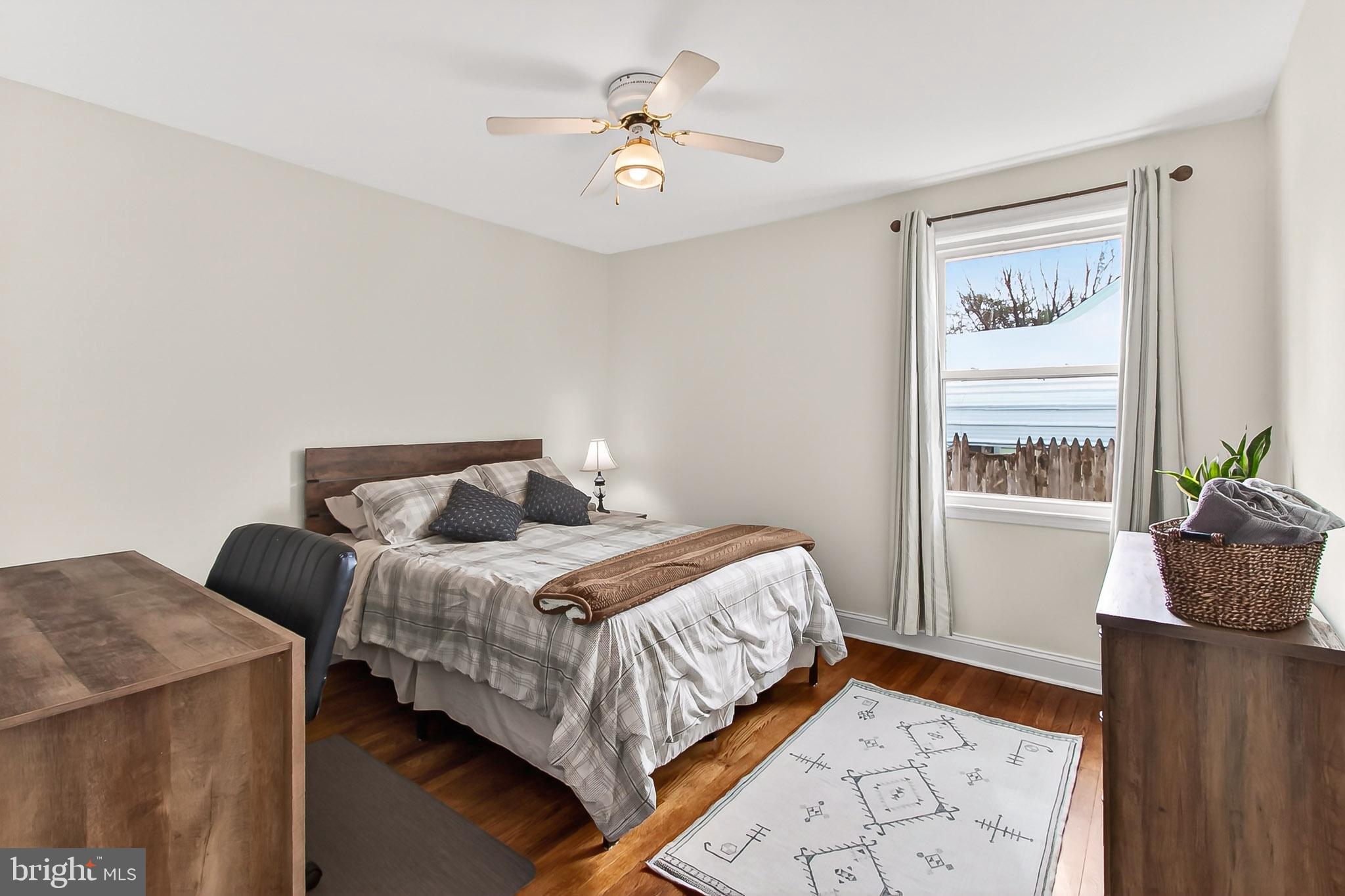 WEST LAWN - Residential