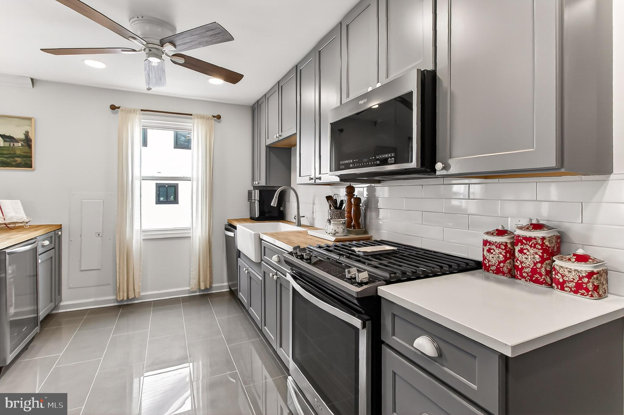 WEST LAWN - Residential