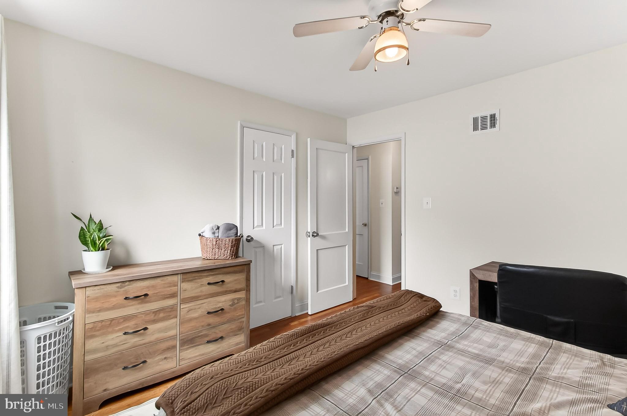 WEST LAWN - Residential