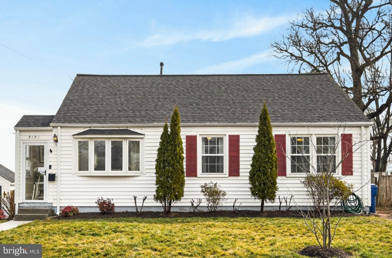 WEST LAWN - Residential