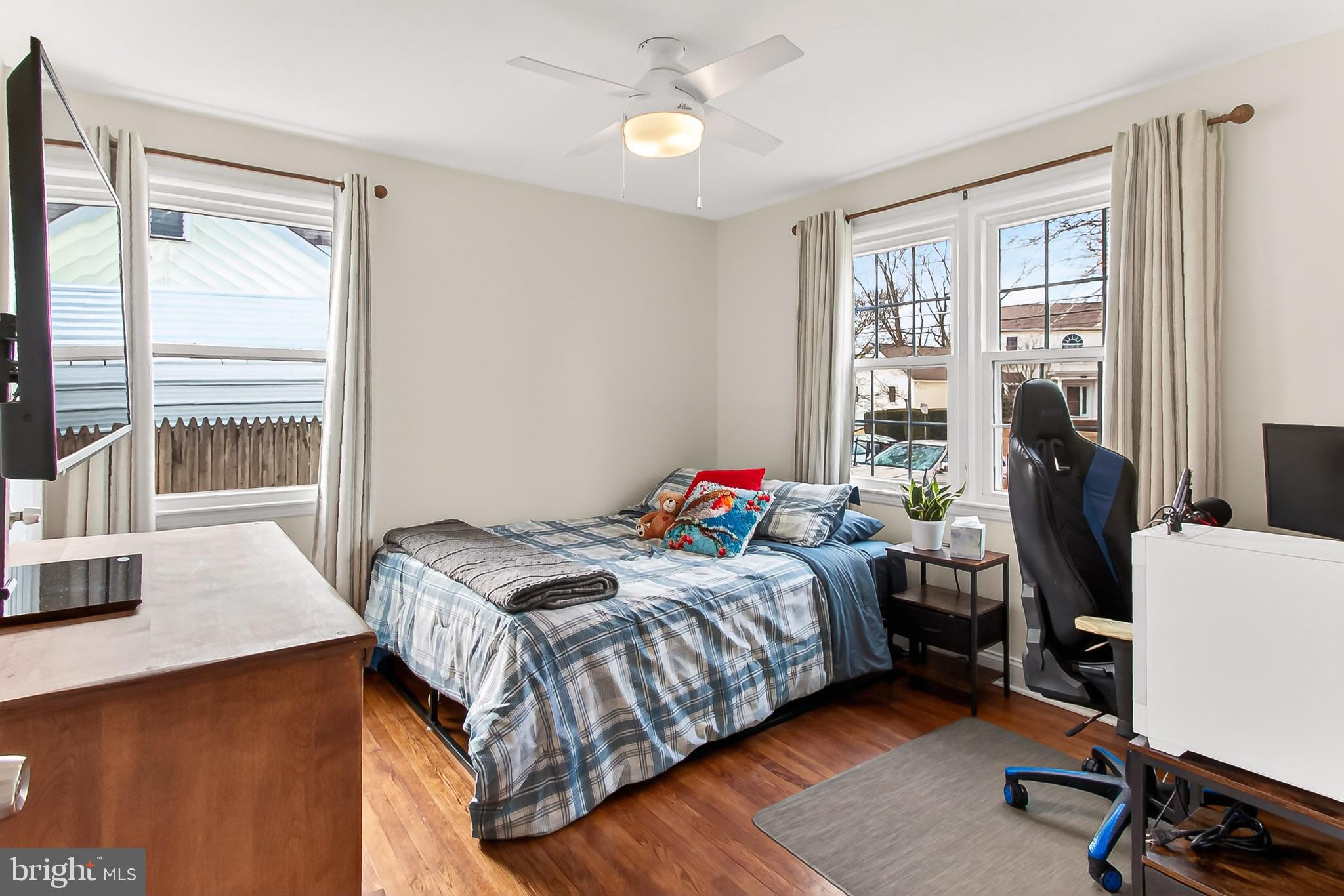 WEST LAWN - Residential