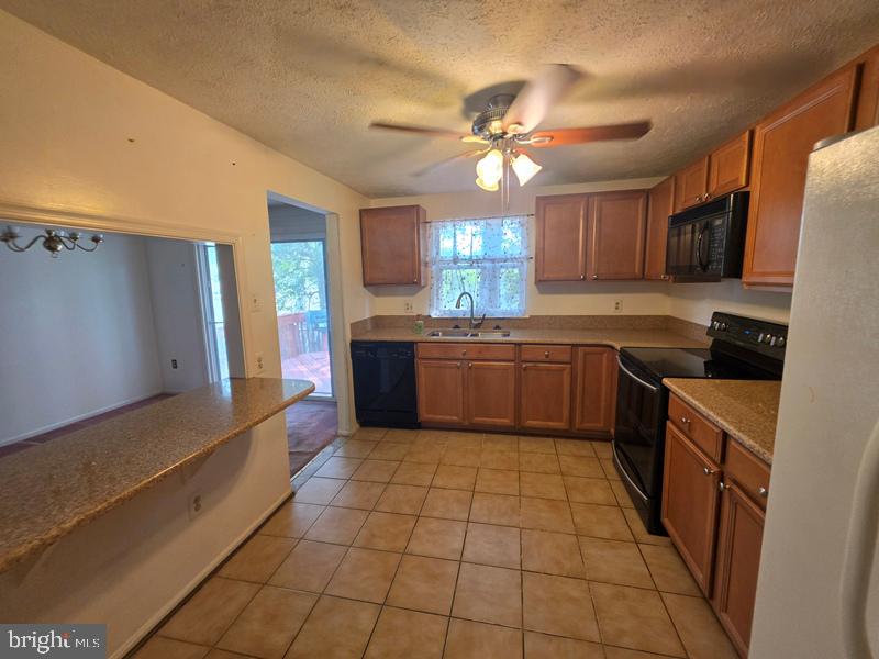 6413 TIFFANY COURT