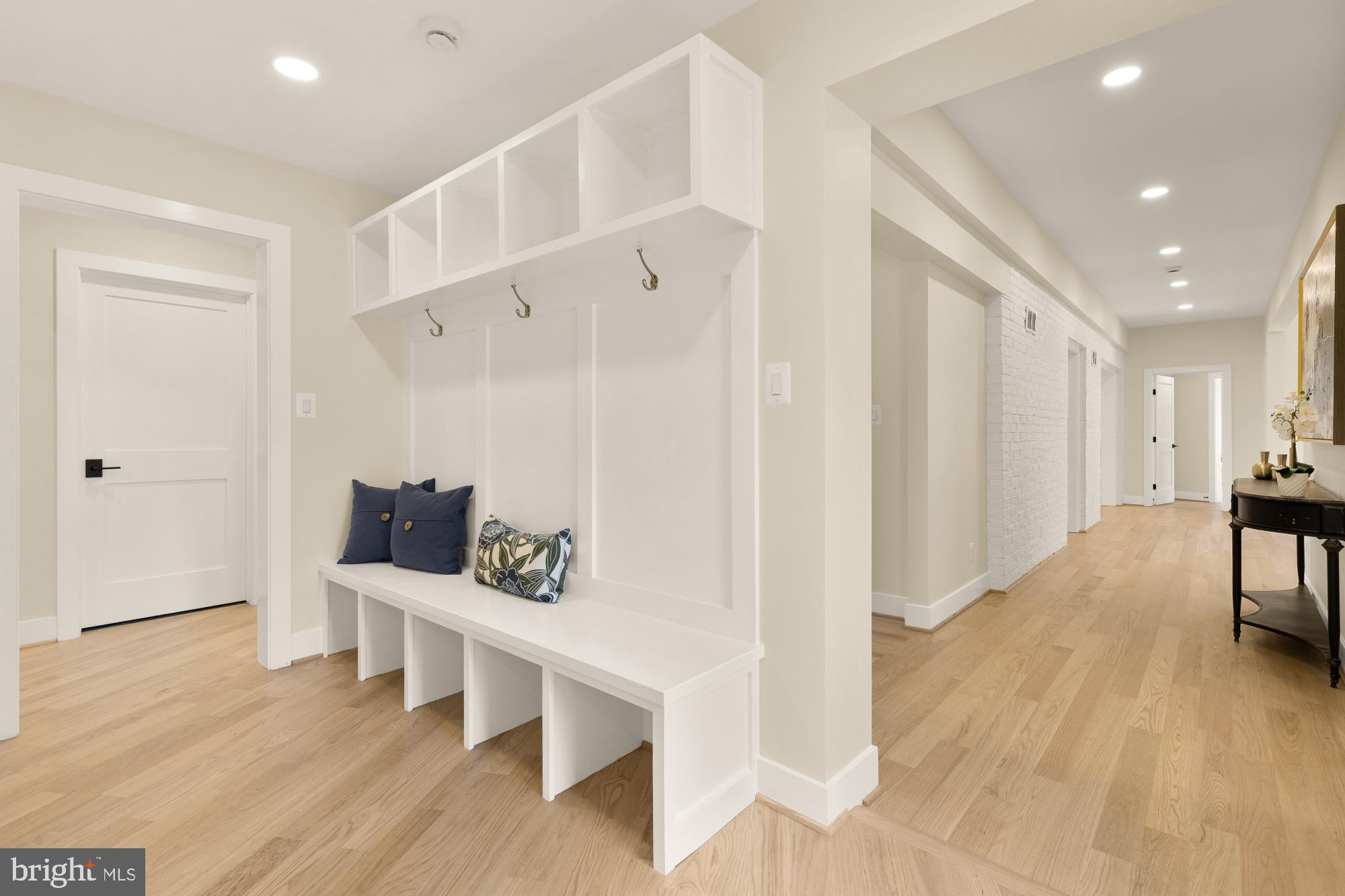 POTOMAC FALLS - Residential