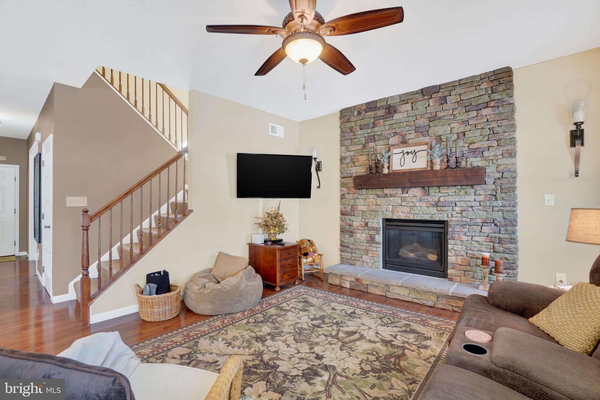 KOLLER POINTE - Residential