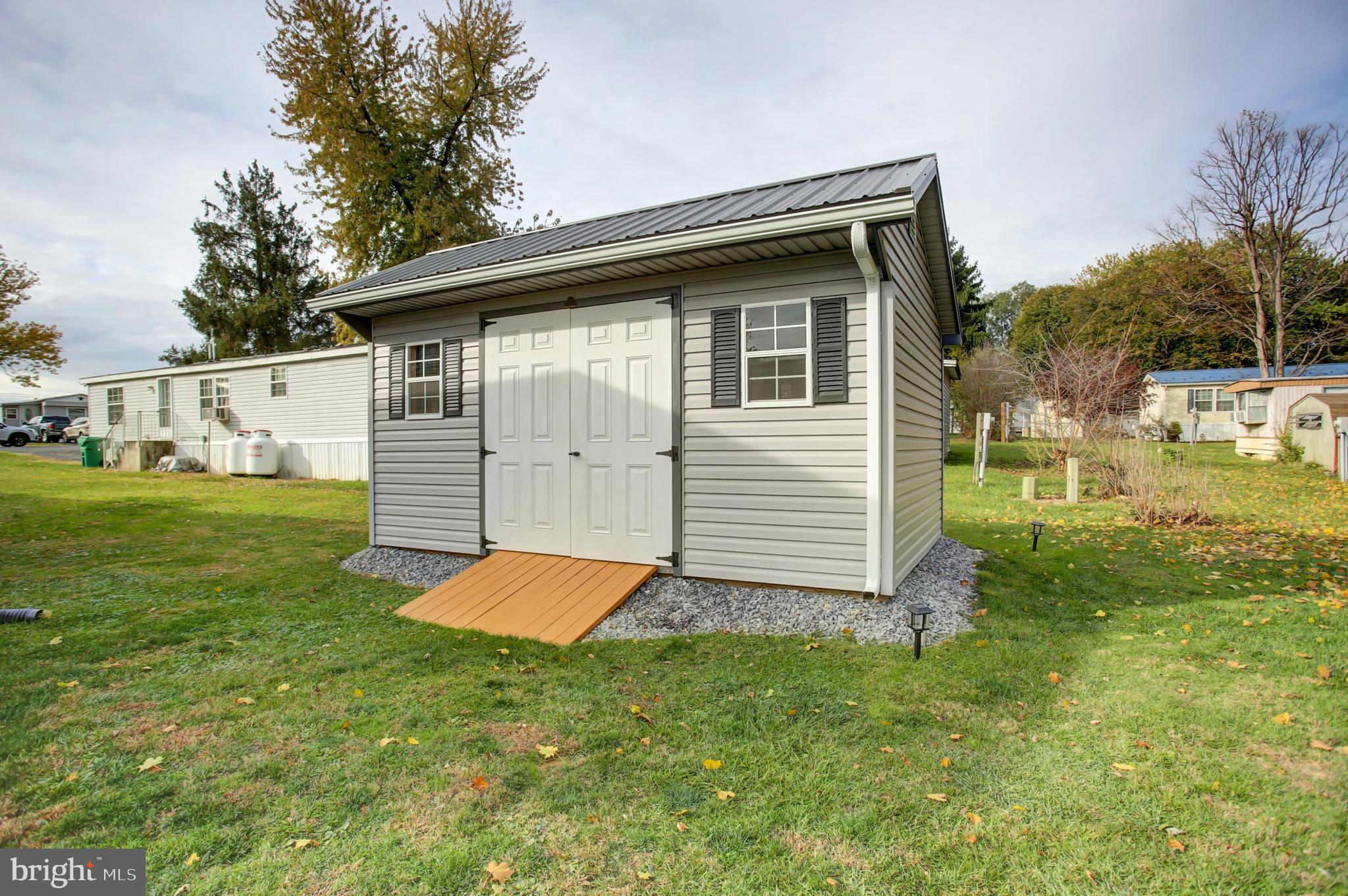 BIG SPRING TERRACE - Residential