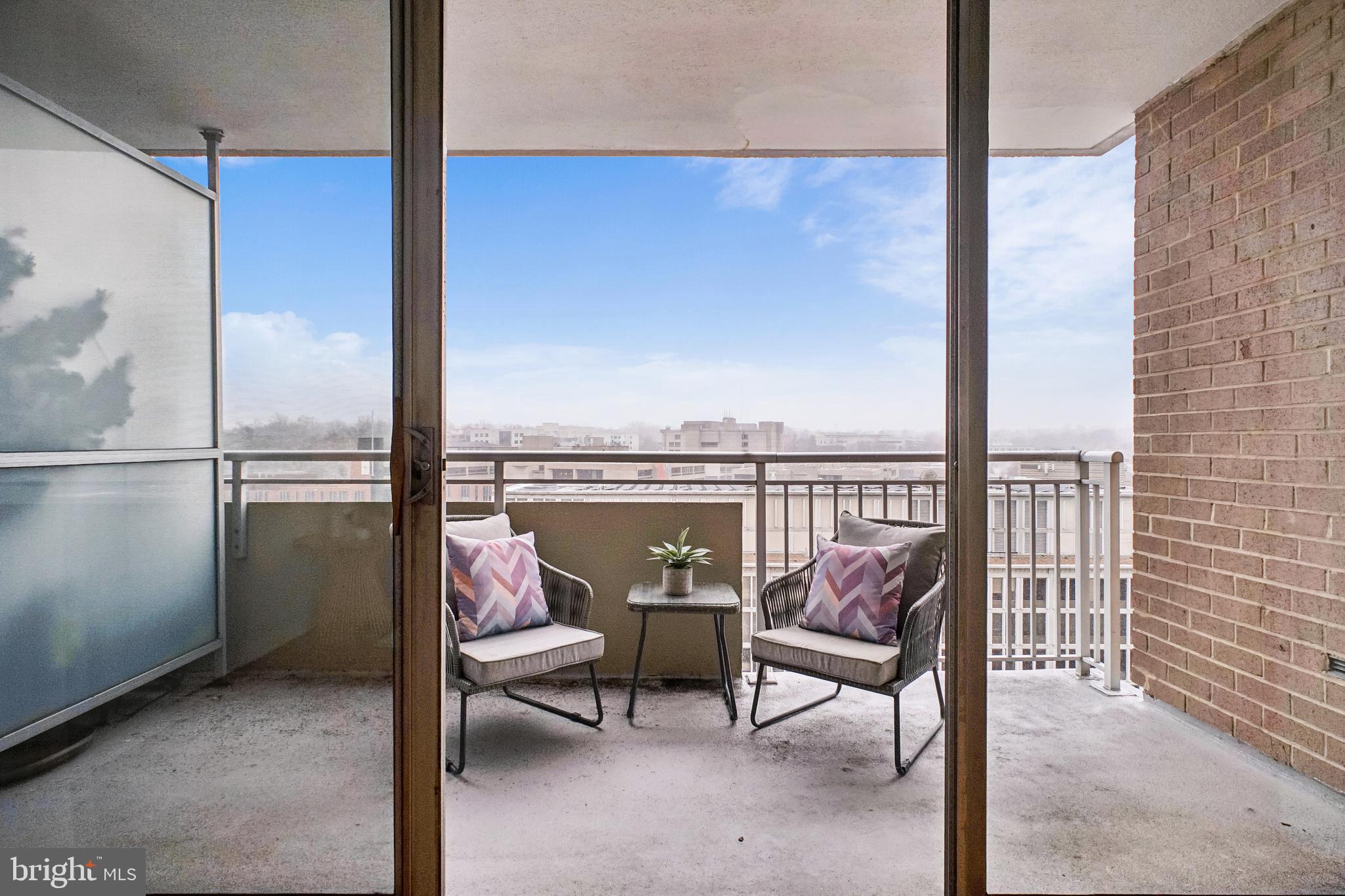 3001 VEAZEY TERRACE NW