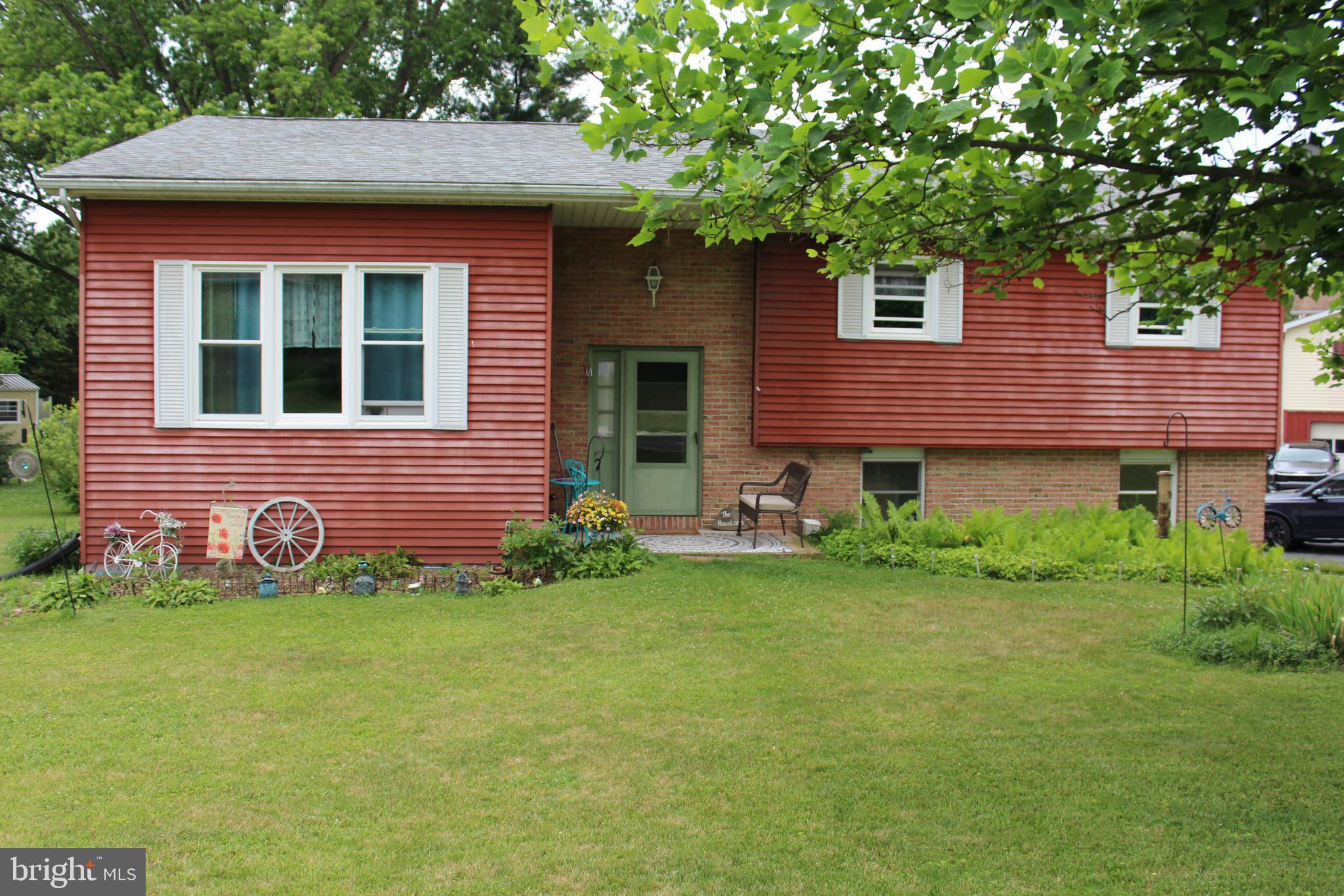 1219 BLUE SPRUCE DRIVE