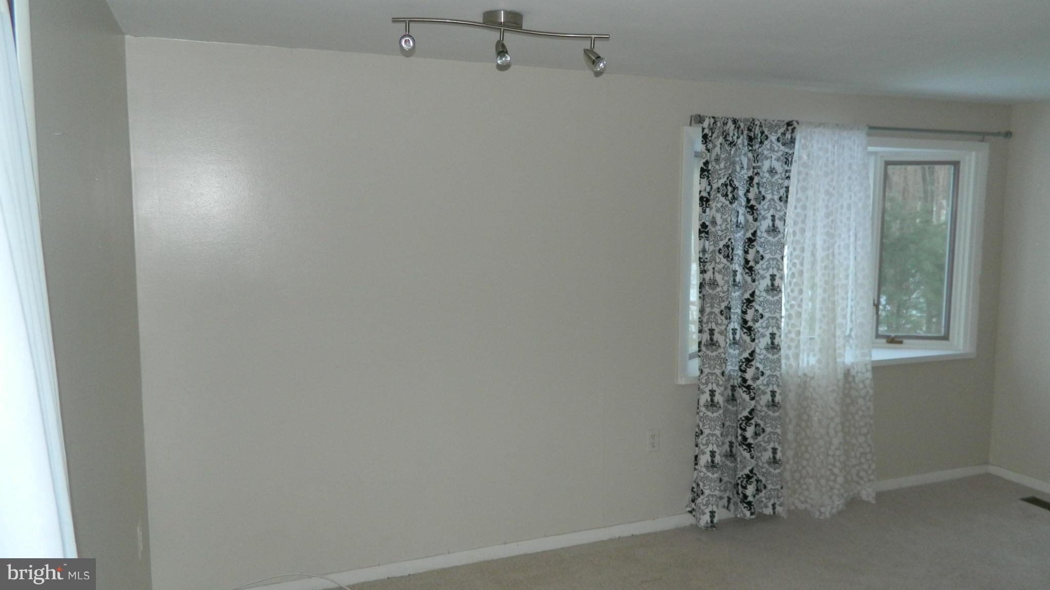 RESTON - Residential Lease