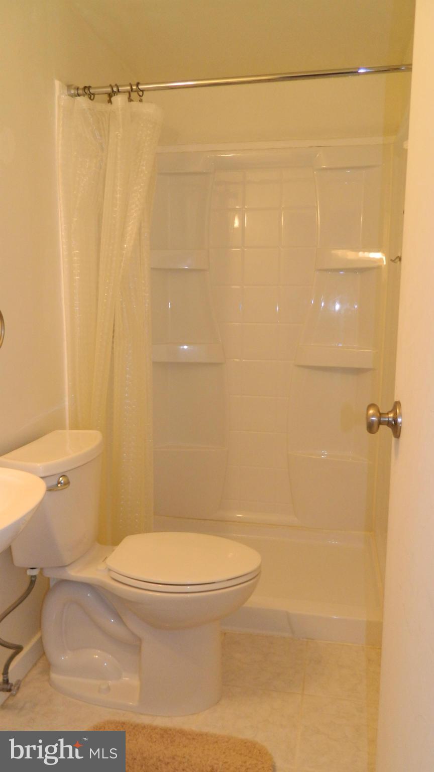 RESTON - Residential Lease