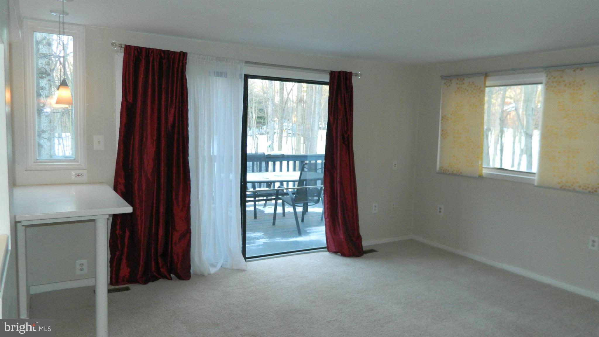 RESTON - Residential Lease