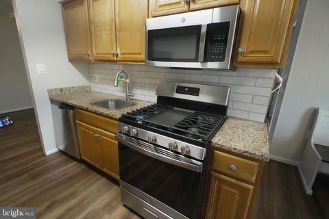 3376 WOODBURN ROAD 33 ANNANDALE VA 22003