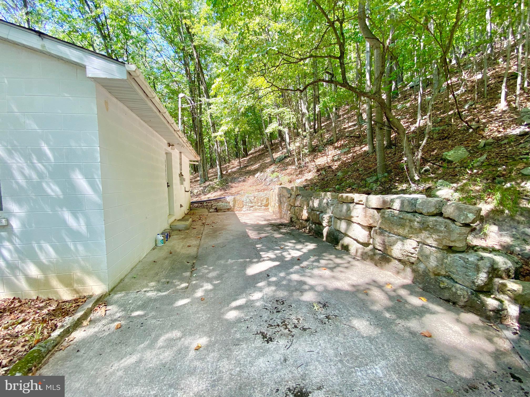 NEW CREEK MOUNTAIN ESTATES - Residential