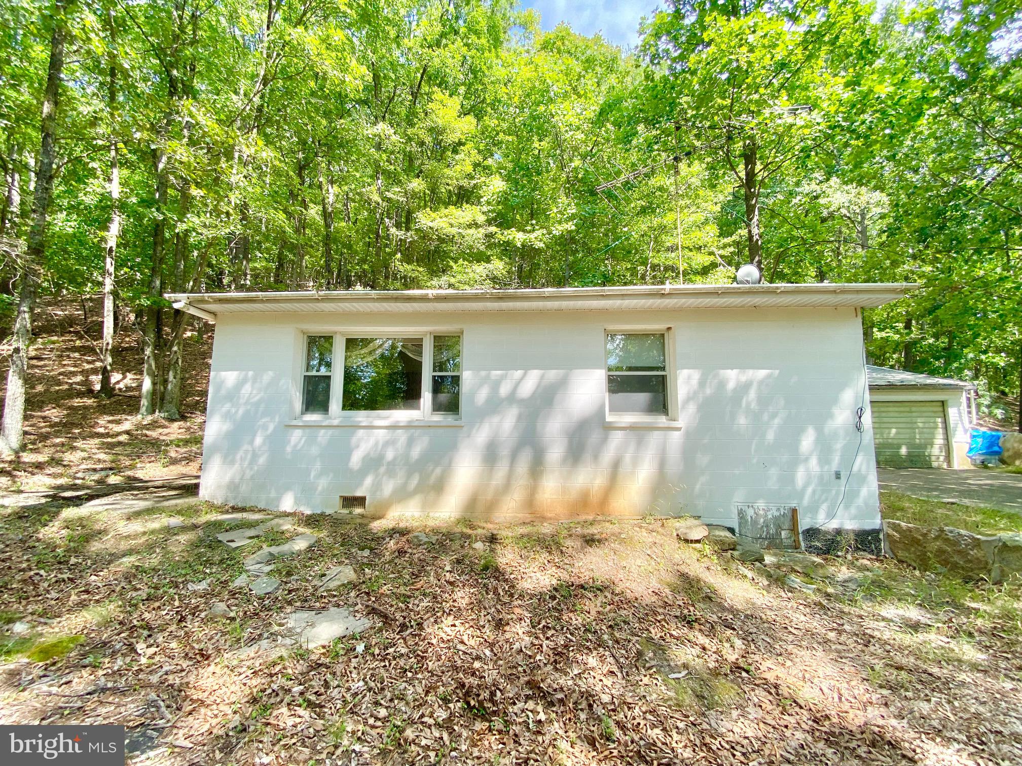 NEW CREEK MOUNTAIN ESTATES - Residential