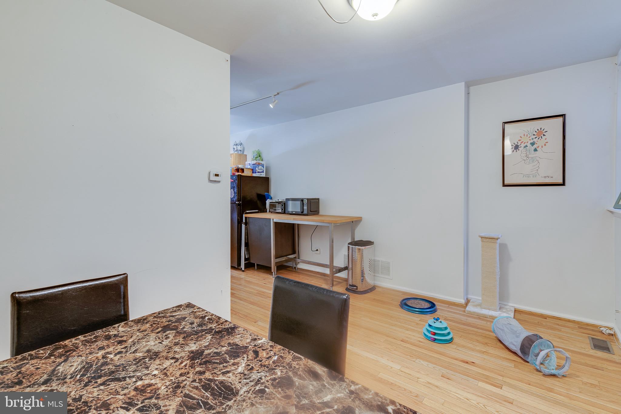 BELLA VISTA - Residential Lease