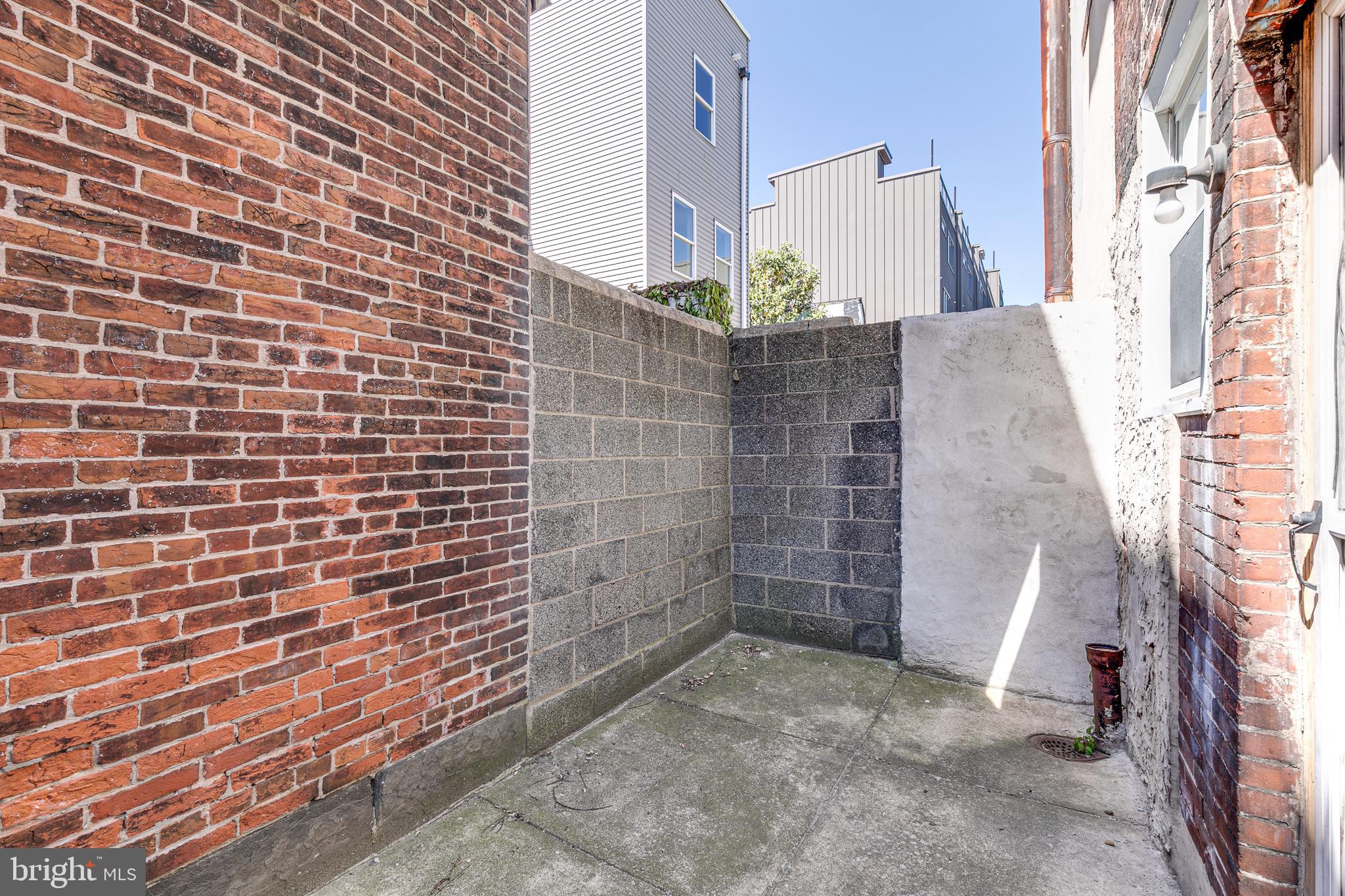 BELLA VISTA - Residential Lease