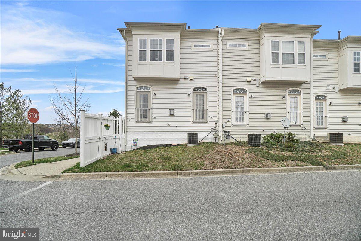 HIGHLANDS AT CLARKSBURG - Residential