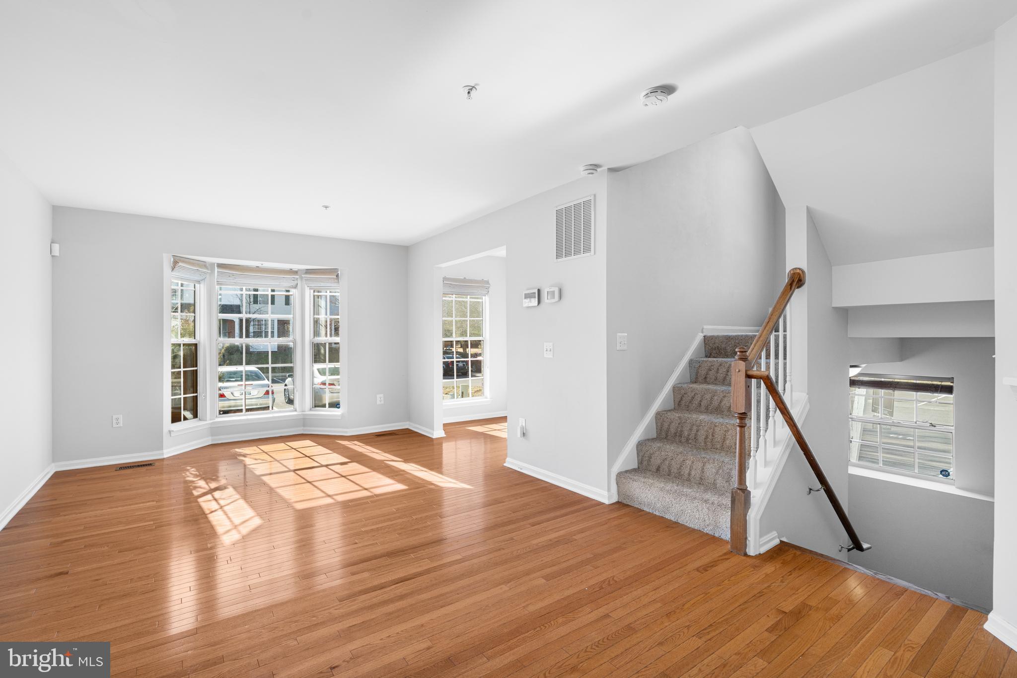 SEVEN OAKS - Residential