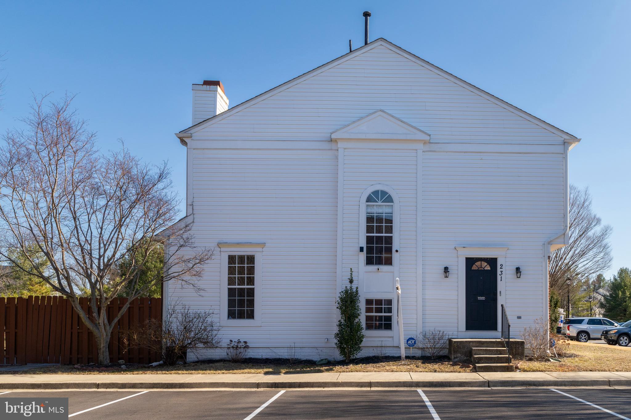 SEVEN OAKS - Residential