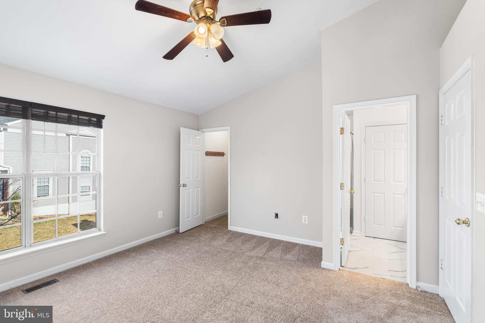 SEVEN OAKS - Residential