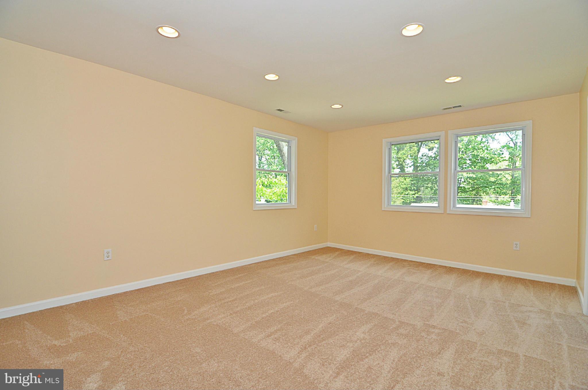 SPRINGFIELD - Residential