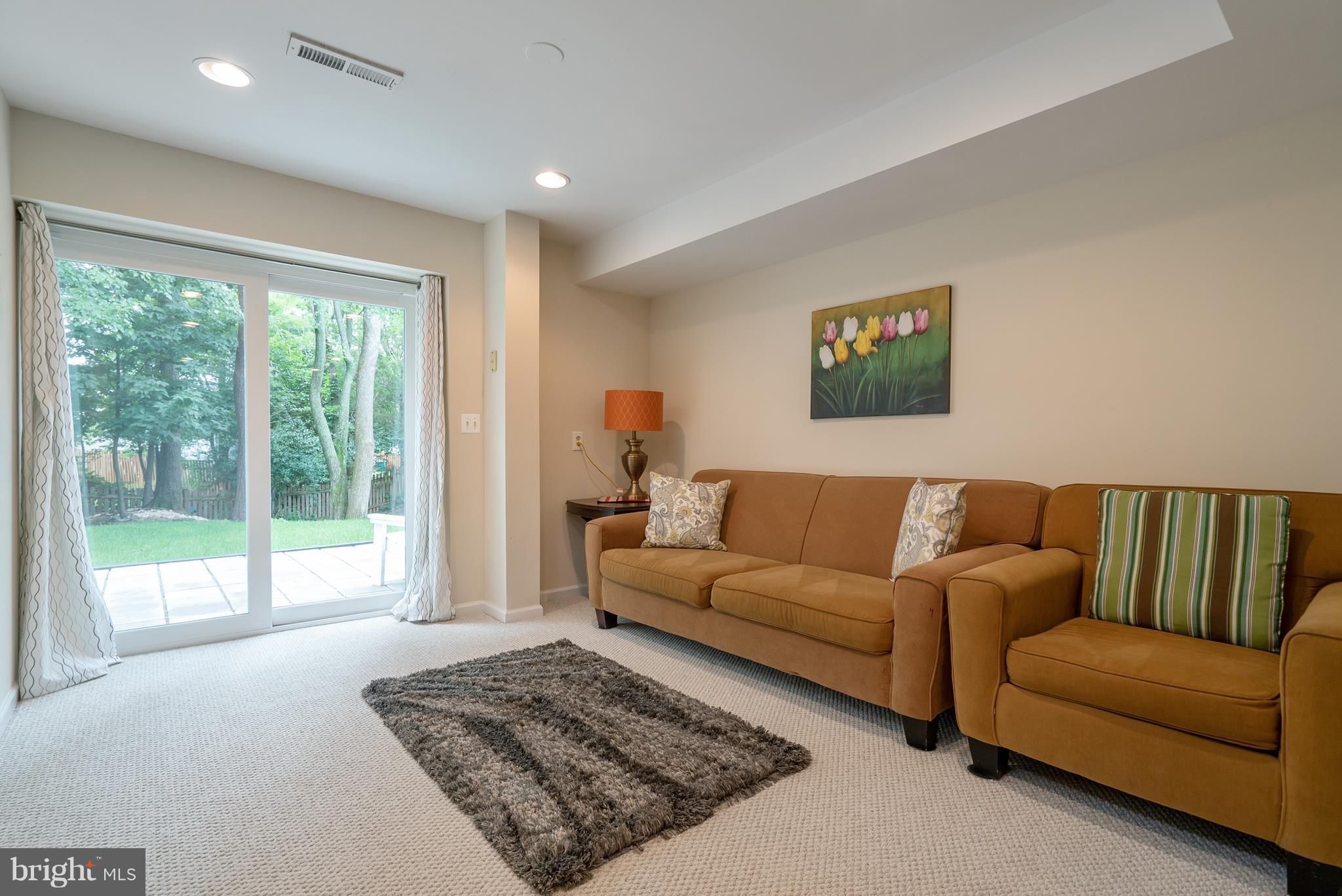 CARDINAL GLEN - Residential