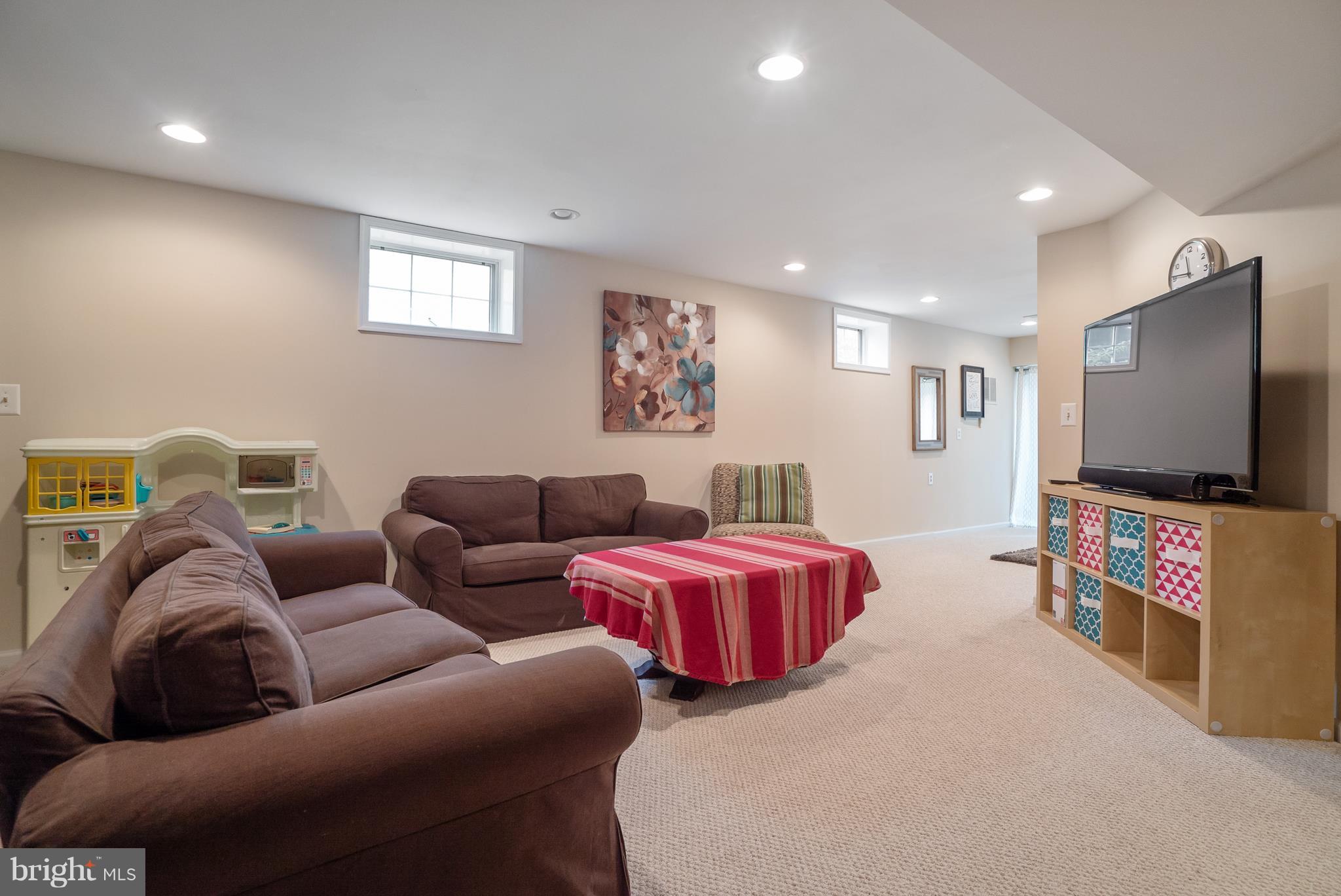 CARDINAL GLEN - Residential